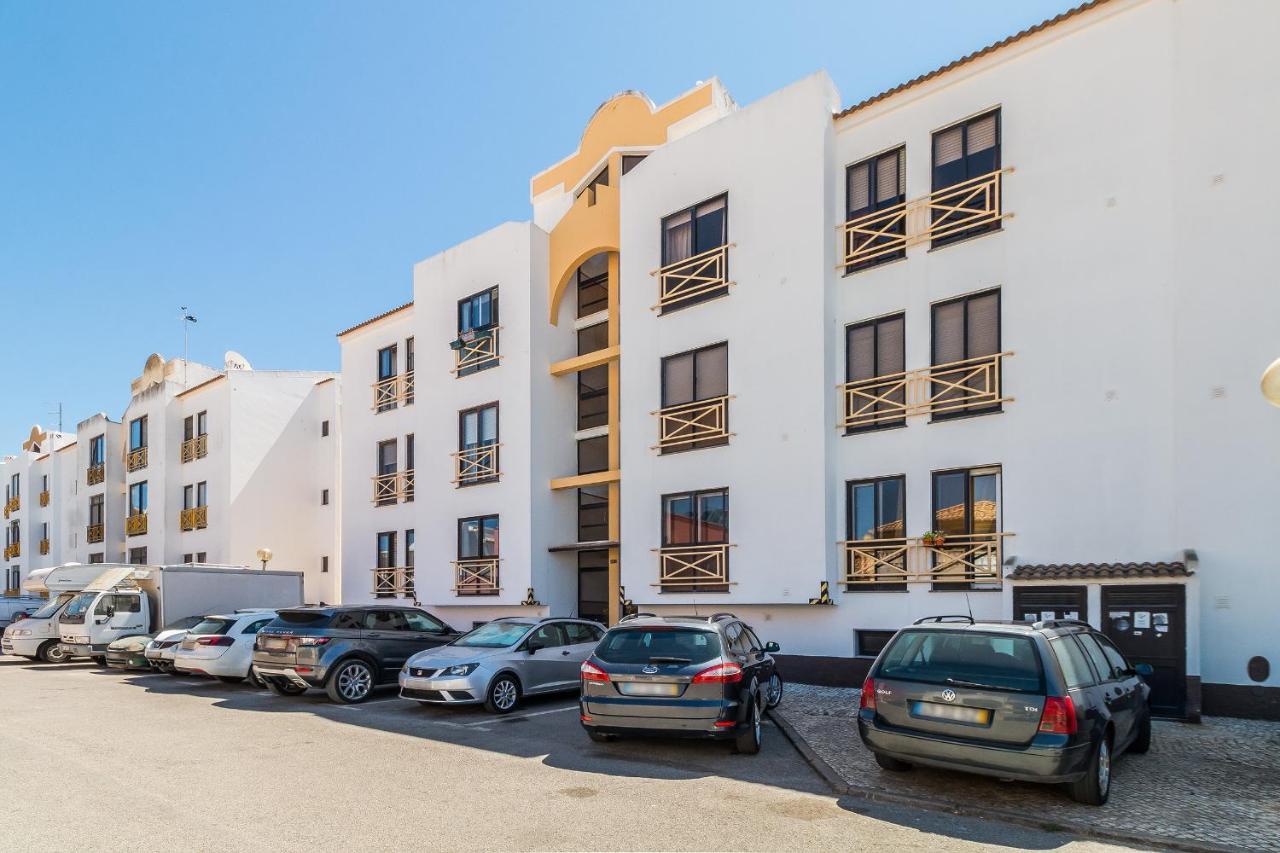 Passaro Azul Guesthouse By Algarve Golden Properties Lagos Exterior photo